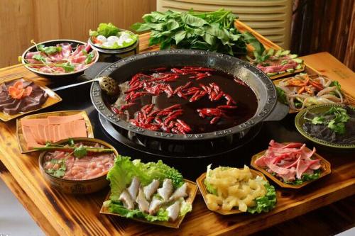 原料瘋漲，火鍋料企業如何突圍？來這里約個“會”吧